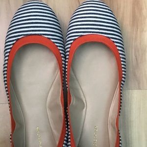 🔥🔥Navy/White and Tangerine slip-ons🔥🔥